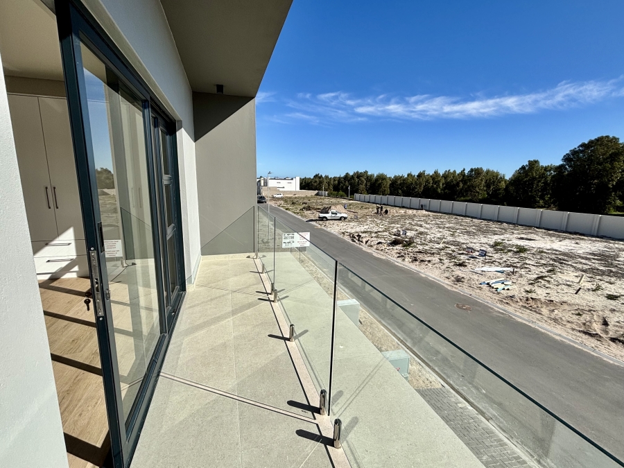 4 Bedroom Property for Sale in Sandown Western Cape